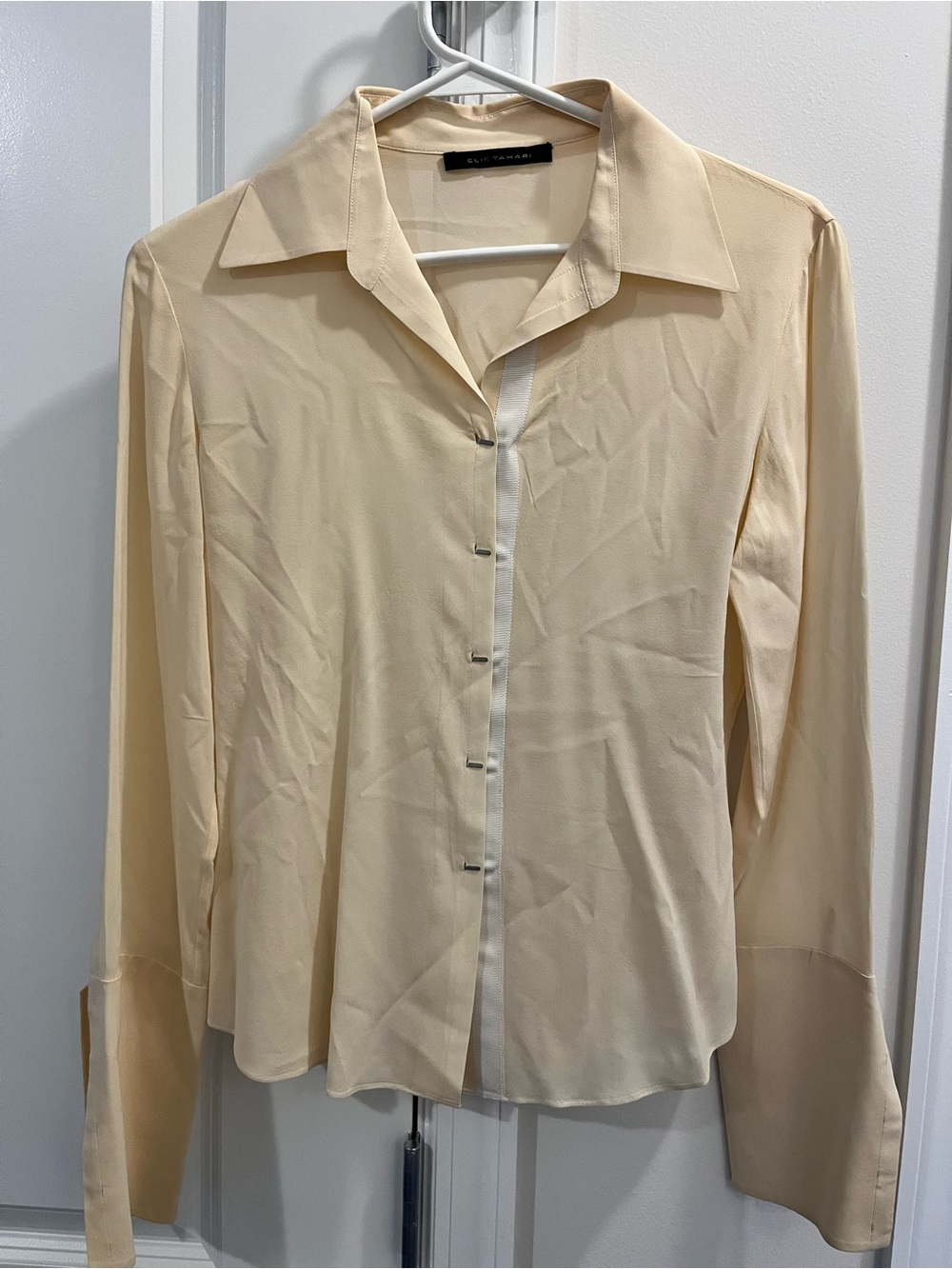 Elie Tahari Light Cream Silk-Blend Collared Blouse